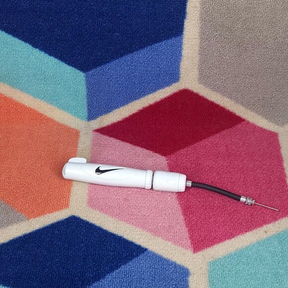 Nike Essential White Ball Pump - Picture 1 of 3